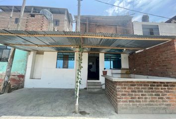 Casa en  Calle Cuatro 2, Asentamiento Humano Las Casuarinas De Collique, Comas, Lima, Per