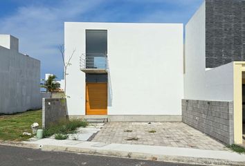 Casa en fraccionamiento en  Lomas De La Rioja Ii, Alvarado, Veracruz, México