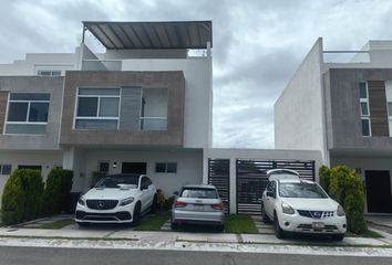 Casa en fraccionamiento en  Fray Junípero Serra Fraccionamiento, Querétaro, México