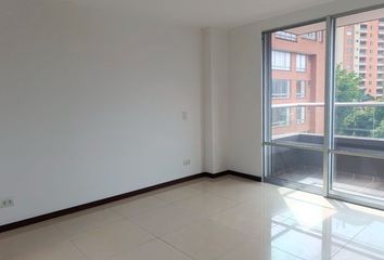 Apartamento en El Poblado, Medellín, Antioquia, Colombia