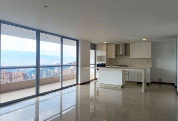 Apartamento en El Poblado, Medellín, Antioquia, Colombia