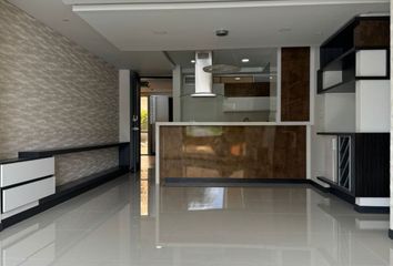Apartamento en Pinares, Comuna Oriente, Pereira, Risaralda, Colombia