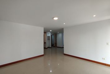 Apartamento en Pinares, Comuna Oriente, Pereira, Risaralda, Colombia