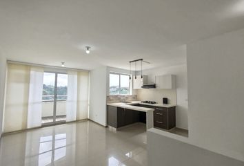 Apartamento en Alamos, Comuna Oriente, Pereira, Risaralda, Colombia