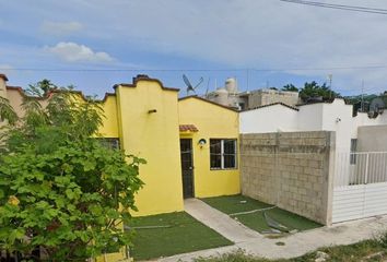 Casa en  C. Paraguay, El Peten, Playa Del Carmen, Quintana Roo, México
