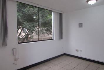 Casa en  Av. Tomas Marsano, Miraflores, Perú