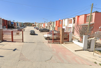 Casa en fraccionamiento en  Lomas De Cataviña 314, Lomas De La Presa, Ensenada, Baja California, México