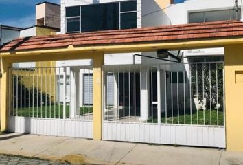 Casa en condominio en  Hda. De Taborda 104, Mz 013, Fraccionamiento Las Haciendas, Toluca De Lerdo, Estado De México, México