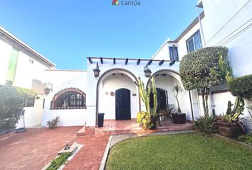 Casa en  Valle Dorado, Ensenada