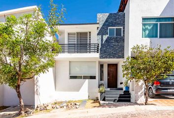 Casa en condominio en  Pedregal De Schoenstatt San Antonio, Vial 7, Pedregal De Schoenstatt, Pedregal De Schoenstatt, Santiago De Querétaro, Querétaro, México