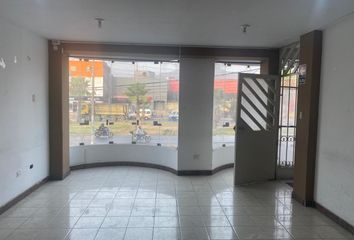 Oficina en  Av. Universitaria & Avenida Tomás Valle, San Martín De Porres, Perú