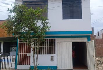 Casa en  Calle Ocho De Diciembre, Santa Rosa, Lima, 15123, Per
