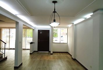 Casa en Pinares, Comuna Oriente, Pereira, Risaralda, Colombia