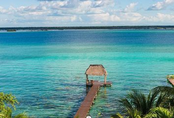 Villa en  Avenida 1, Boulevard Costero Sur, Bacalar, Quintana Roo, 77933, Mex