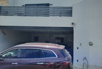 Casa en fraccionamiento en  Jardines De Santa Fe, Sierra De Corupira, Hda. Santa Fe, León, Guanajuato, México