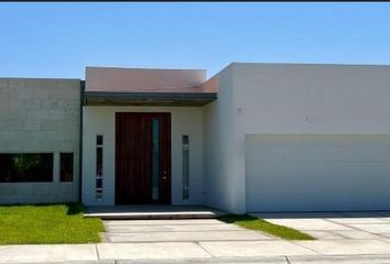 Casa en fraccionamiento en  Campos Eliseos -cerrada Norte Residencial, Campos Elíseos, Juárez, Chihuahua, México