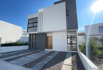 Casa en fraccionamiento en  Zakia, Querétaro, México