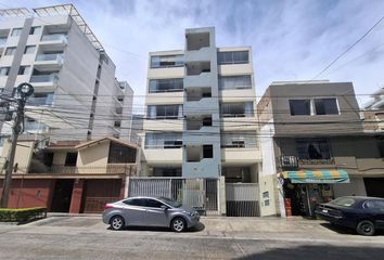 Departamento en  Calle El Cerezo 318, Lima, Perú