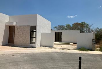 Casa en condominio en  Inara Residencial, Cholul, Yucatán, México