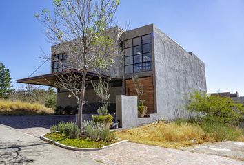 Casa en fraccionamiento en  Altozano El Nuevo Querétaro, Municipio De Querétaro