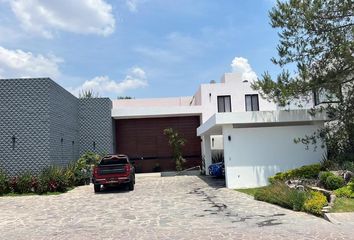 Casa en fraccionamiento en  El Bosque Country Club, Country Club Gran Jardín, Boulevard Country Club Gran Jardín, León, Guanajuato, México