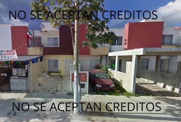 Casa en fraccionamiento en  Felipe Carrillo Puerto, Quintana Roo, México