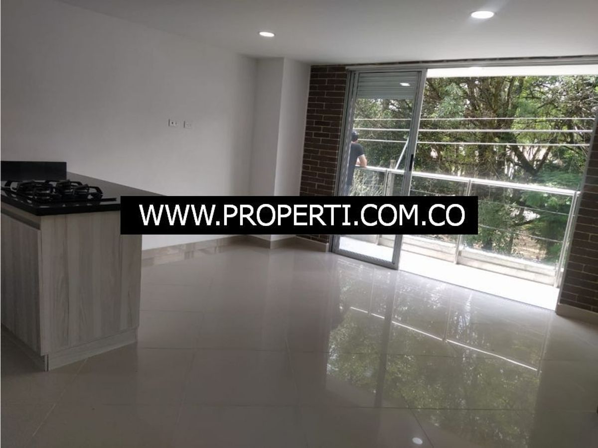 Apartamento en arriendo El Rincón (Centro) en El Rincon