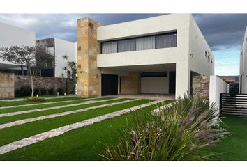 Casa en condominio en  El Molino Residencial Y Golf, Paseo El Molino, El Molino Residencial, León, Guanajuato, México