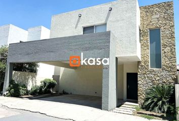 Casa en fraccionamiento en  Privada Acueducto, La Fama, Ciudad Santa Catarina, Nuevo León, México