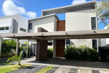 Casa en fraccionamiento en  Lagos Del Sol, Cancún, Quintana Roo, México