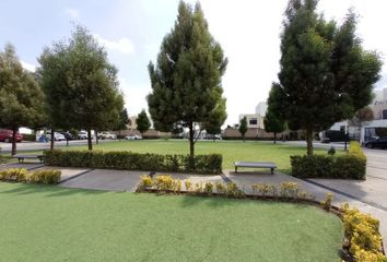 Casa en fraccionamiento en  Calle Bosque De Cerezos, Villas Del Campo, Estado De México, México