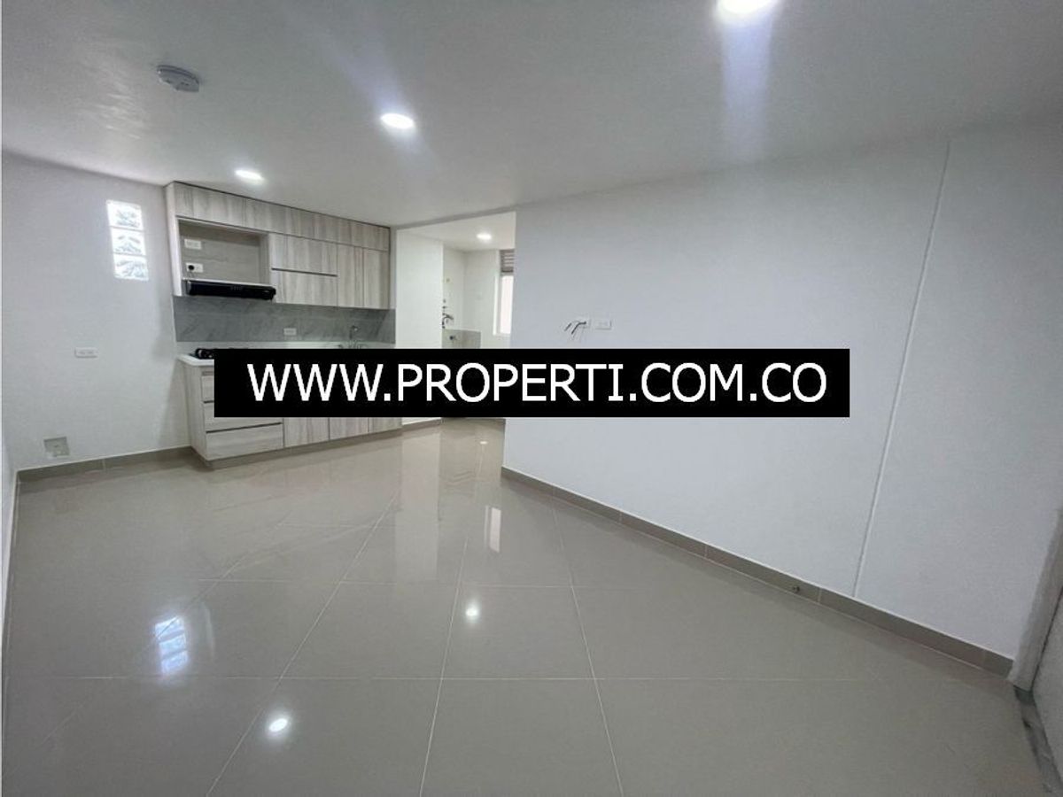 Apartamento en arriendo El Rincón (Centro) en El Rincon