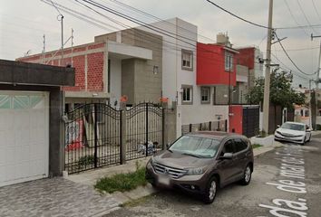 Casa en  Cda. De Mar De Filipinas, Lomas Lindas, Ciudad López Mateos, Estado De México, México