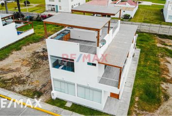 Casa en  Condominio Laguna Mar. Mala, Carretera Panamericana Sur, Perú