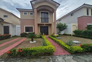 Casa en  Samborondon, Samborondon, Guayas, Ecuador