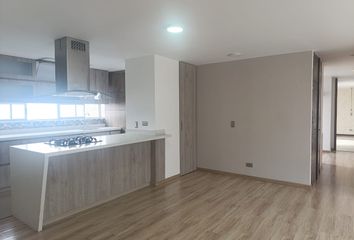 Apartamento en El Poblado, Medellín, Antioquia, Colombia