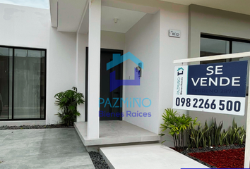 Casa en  Urbanización Arboleia, Utmach, Machala, Ecuador