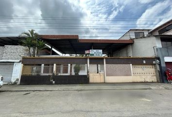 Local en  Wgxr+4m9, Portoviejo, Ecuador