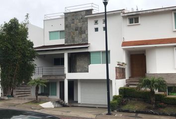 Casa en fraccionamiento en  Cumbres Del Cimatario, Querétaro, México
