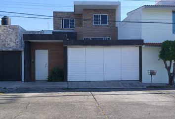 Casa en  Circuito Pintores, Ciudad Satélite, Naucalpan De Juárez, Estado De México, México