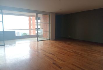 Apartamento en Poblado, Medellín