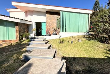 Casa en fraccionamiento en  Bosque De La Alameda 1 1, Las Cañadas, Jalisco, México