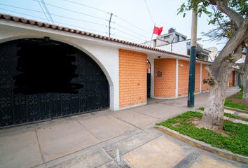 Casa en  Santiago De Surco, Lima