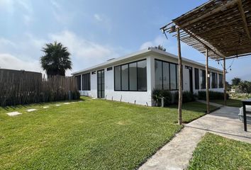 Casa en  San Antonio, Cañete, Perú