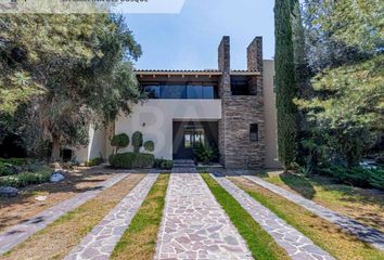 Casa en  La Campiña Del Bosque, Boulevard Country Club Gran Jardín, Guanajuato, México