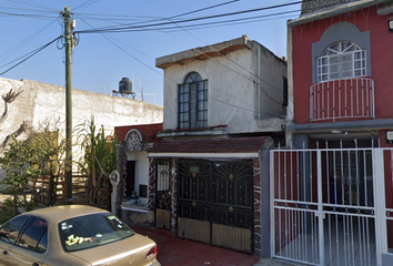 Casa en  Av Sta Lorena 180, San Sebastián El Grande, 45653 Santa Cruz Del Valle, Jal., México