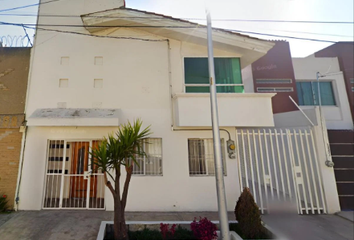 Casa en  Jardines De San Manuel, Puebla