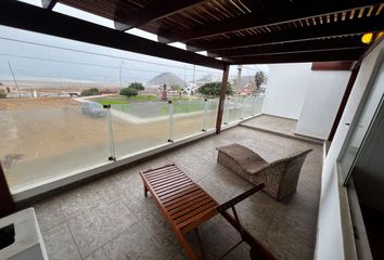 Casa de playa en  Punta Negra, Perú
