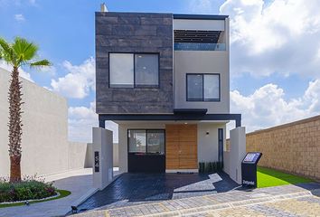 Casa en fraccionamiento en  Circuito Olimpia, Puebla, México