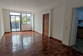 Departamento en  Los Lúcumos, Lima, Perú